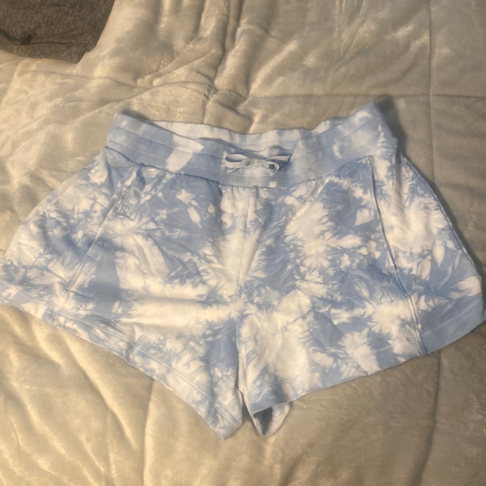 Athletic shorts